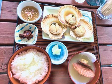 豪快!殻付きホタテ定食 豪快!殻付きホタテ定食 ホタテ,貝料理,定食の写真素材