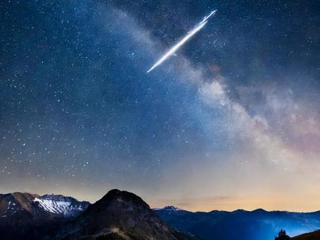 綺麗な流れ星・夜空 綺麗な流れ星・夜空の写真