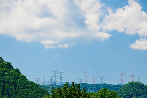 鉄塔のある風景ー夏⑵ 鉄塔のある風景ー夏⑵ 鉄塔,送電線,緑の写真素材
