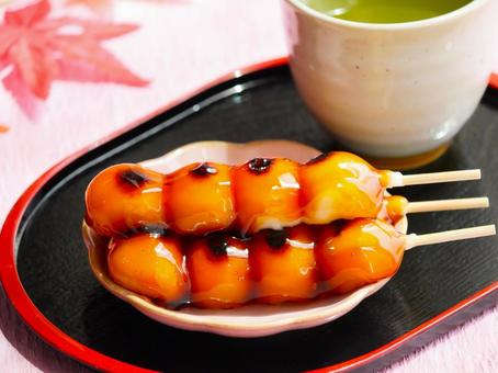 Mitarashi dango.1, JPG Mitarashi dango.1, JPG