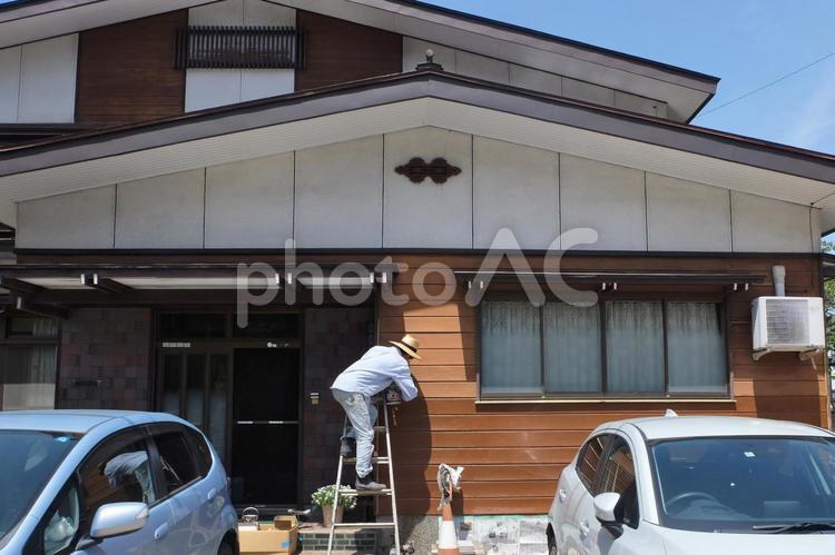木造家屋のペンキ塗り01 ペンキ塗り,木造,家屋の写真素材