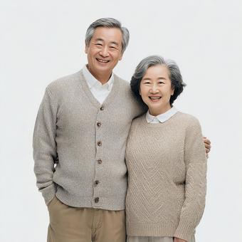 落ち着いた雰囲気の男女 落ち着いた雰囲気の男女の写真