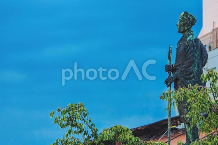 三重県伊賀市 上野市駅前に立つ松尾芭蕉像 三重,伊賀,芭蕉の写真素材
