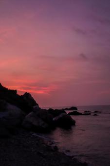 夕焼けの海辺 夕焼けの海辺 夏,海,海岸の写真素材