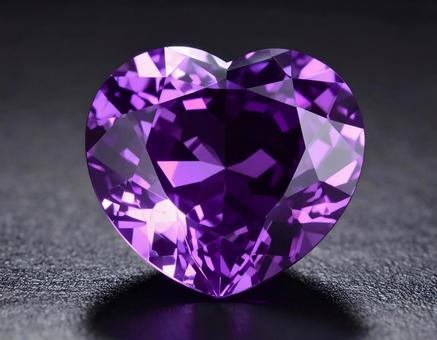 アメジスト　ハートシェイプカット　黒背景の写真