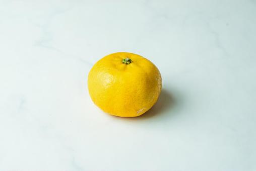 単品のふくれみかん ふくれみかん,みかん,蜜柑の写真素材