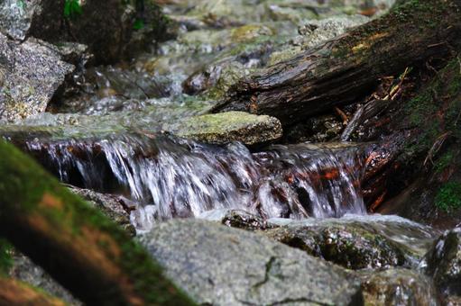 山の中の滝⑧ 山の中の滝⑧ 渓流,滝,水の写真素材