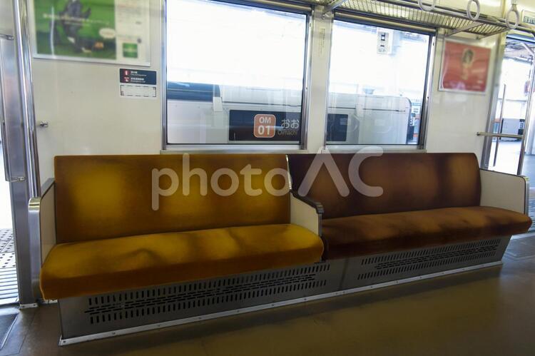 大井町線の電車の座席 でんしゃ,ふかふか,クッションの写真素材