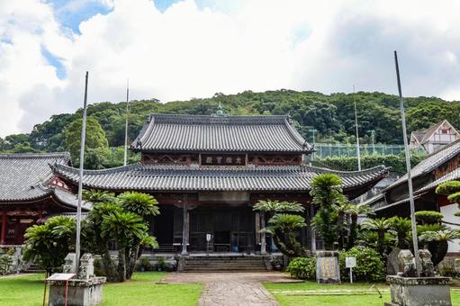 興福寺 大雄宝殿 興福寺 大雄宝殿 興福寺,入母屋造り,東明山の写真素材