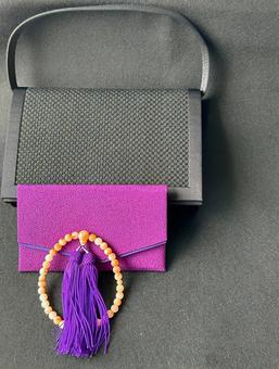 数珠とバッグ　素材の写真