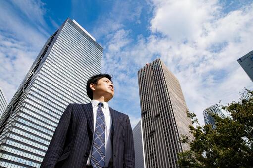 Businessmen in the office district, бизнес, предприниматель, офисный работник, JPG