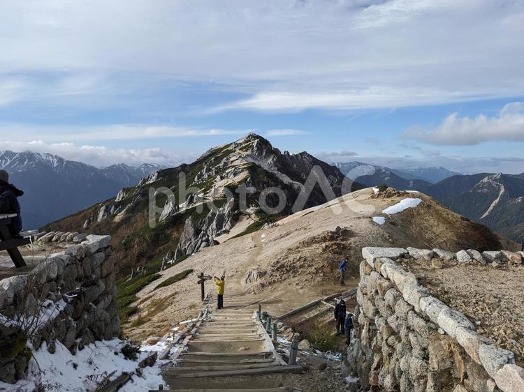 燕岳　登山　燕山荘からの景色 登山,ハイキング,アルプス山脈の写真素材