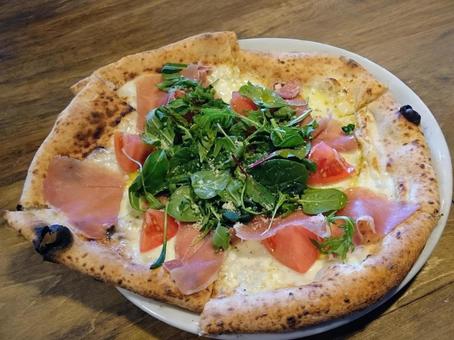 窯焼きピッツァ 食べ物,おいしい,ピザの写真素材