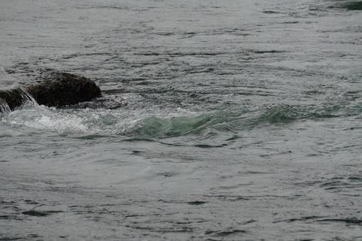 川の流れ 川の流れの写真