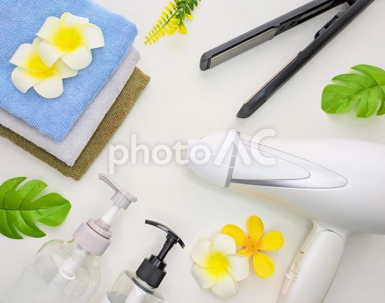 お風呂　イメージ⑤ ドライヤー,ヘアアイロン,シャンプーの写真素材