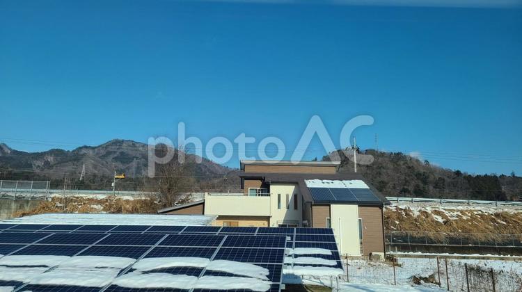 田舎　冬の景色 冬,雪,積雪の写真素材