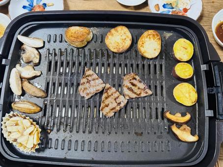 鉄板焼き 鉄板焼き 焼肉,ホットプレート,バーベキューの写真素材
