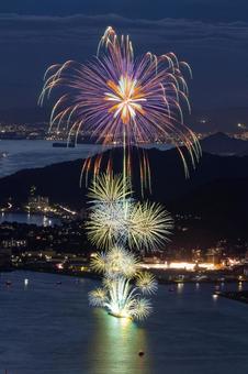 呉海上花火大会2025序盤1 呉海上花火大会2025序盤1の写真