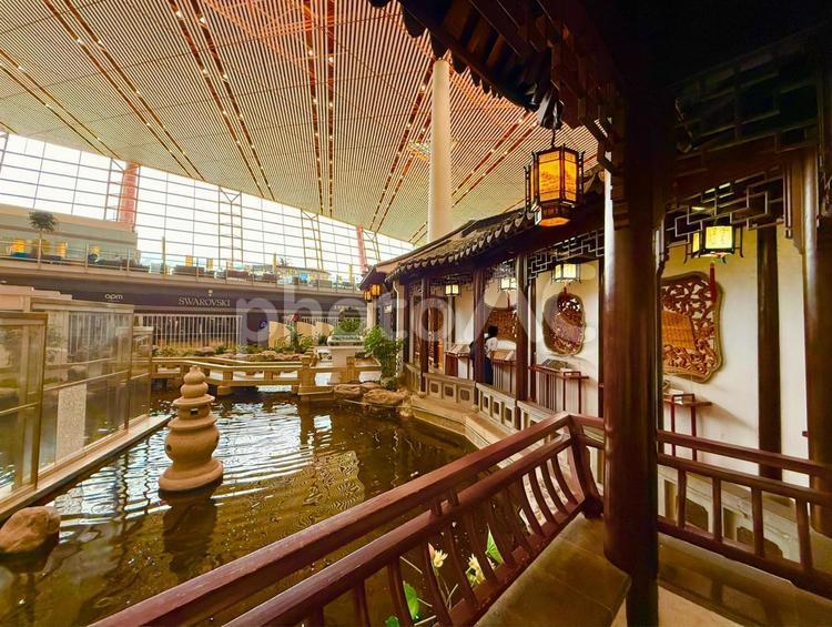 北京首都国際空港の中華風の回廊 空港,エアポート,ターミナルの写真素材