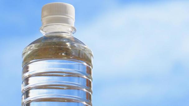 ペットボトル 飲料水,飲み物,ペットボトルの写真素材