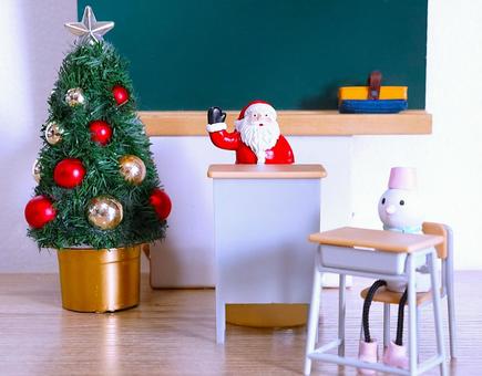 クリスマスの教室④ クリスマス,学校,教室の写真素材