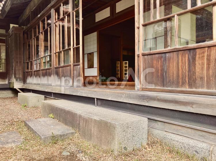 古民家の縁側　南昌荘　2 縁側,日本家屋,廊下の写真素材