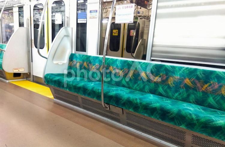 京王線の車内 電車,私鉄,座席の写真素材