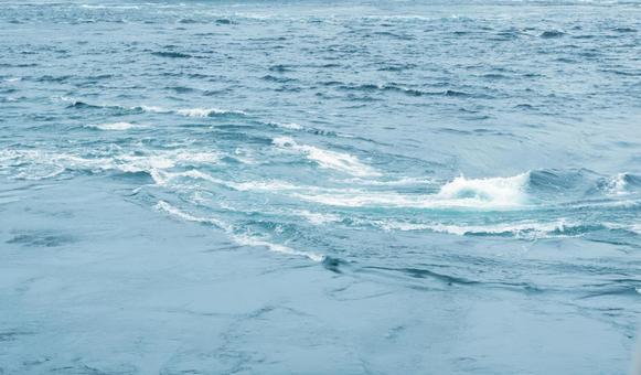 鳴門海峡の渦潮 渦潮,鳴門海峡,淡路島の写真素材