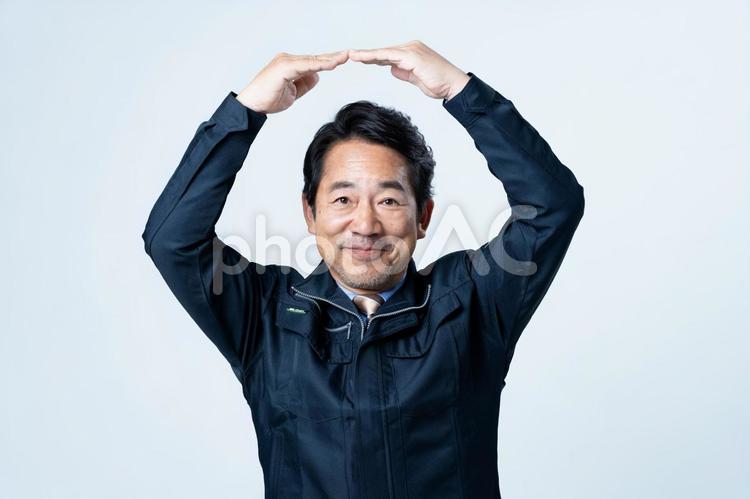 OKサインのミドルの作業員 ok,ビジネス,作業員の写真素材