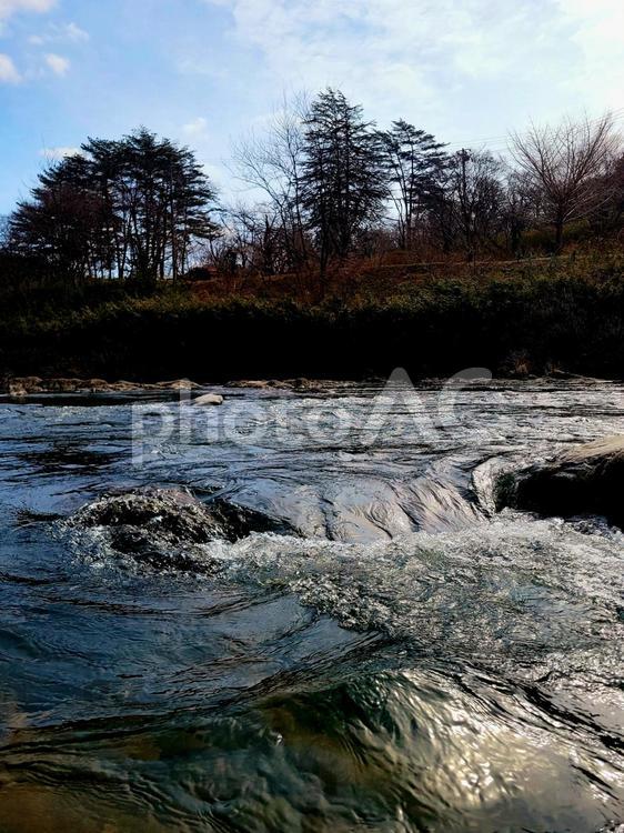 川の流れが聞こえてくる 川,河川,空の写真素材