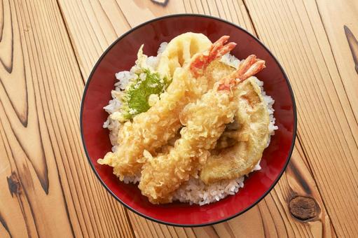天丼(エビ、かぼちゃ、しいたけ、大葉) 天丼(エビ、かぼちゃ、しいたけ、大葉) 天丼,海老,丼の写真素材