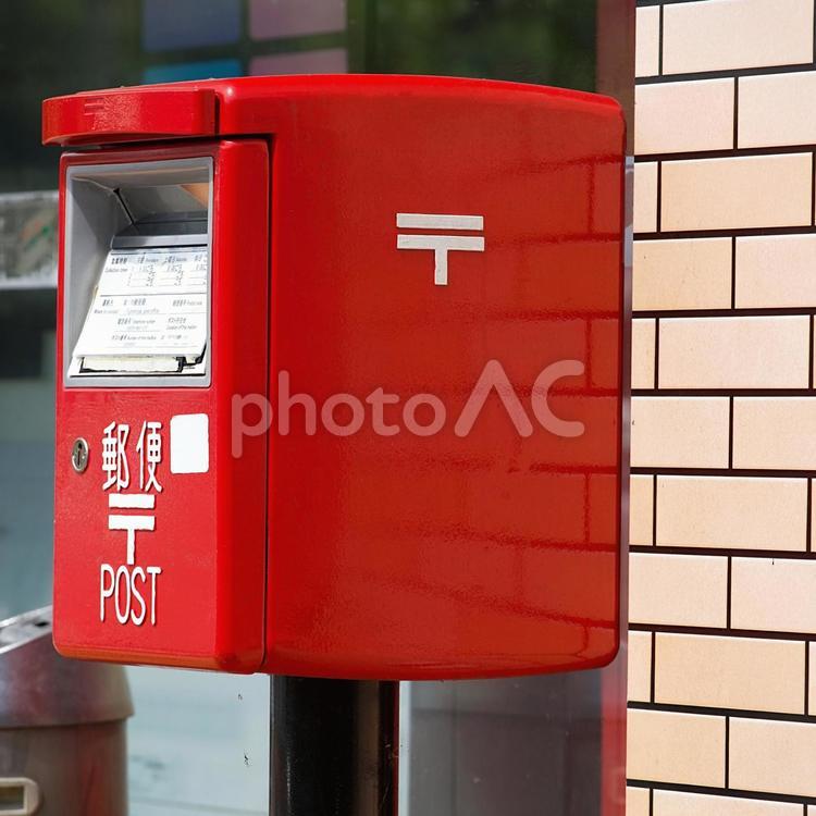 街角の郵便ポスト 郵便ポスト,ポスト,郵便の写真素材
