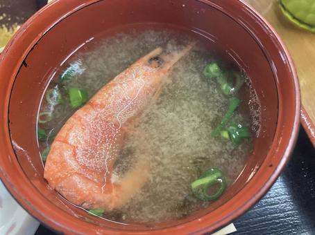 エビ入り味噌汁 エビ入り味噌汁の写真