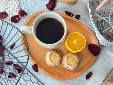 みかんとクッキー みかん,クッキー,コーヒーの写真素材