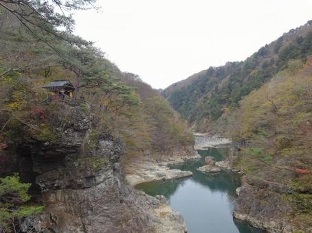 Scenery around Nijimi Bridge in Ryuokyo, JPG Scenery around Nijimi Bridge in Ryuokyo, JPG