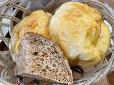Three types of bread in a basket, JPG