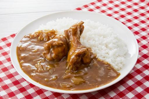 ホロっと柔らかい鶏手羽元カレー ホロっと柔らかい鶏手羽元カレーの写真