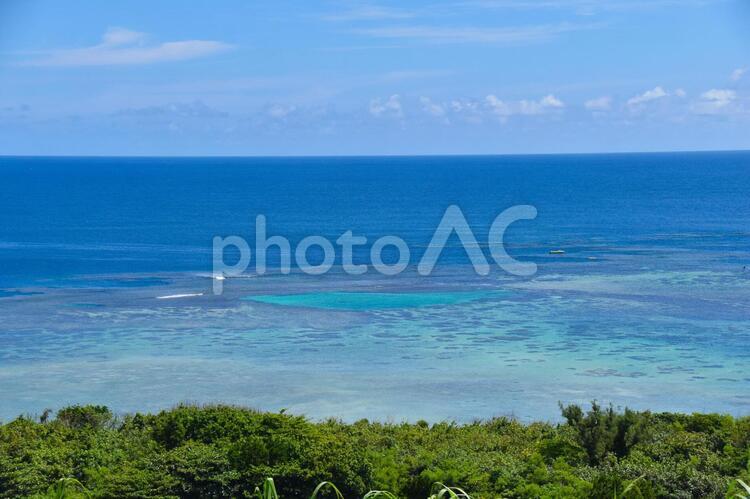 宮古島の海（新城海岸） 新城海岸,コバルトブルー,宮古島の写真素材