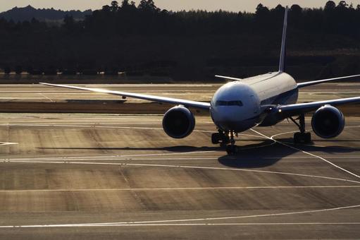 飛行機 飛行機,スペース,旅客機の写真素材