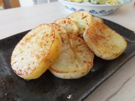 だいこん バター醤油焼き だいこん バター醤油焼きの写真