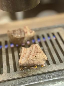 牛タン 厚切り,牛タン,肉の写真素材