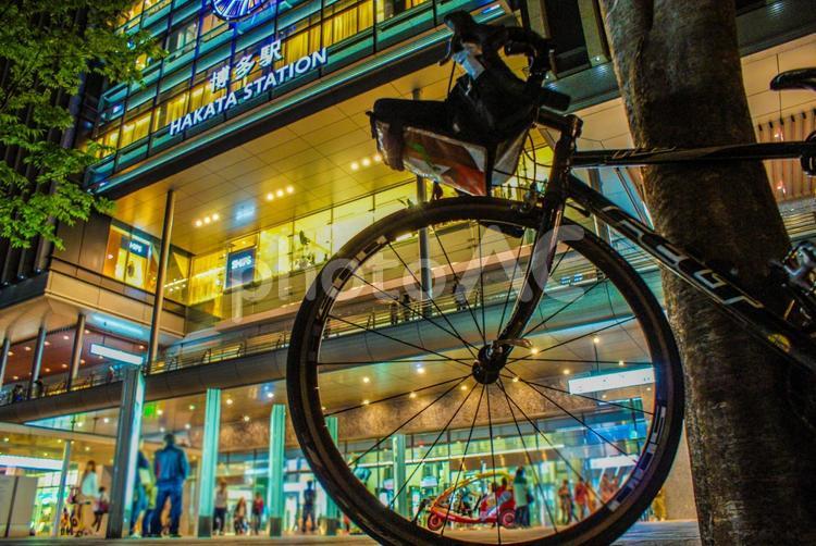 博多駅前の夜と自転車 博多駅,自転車,夜景の写真素材
