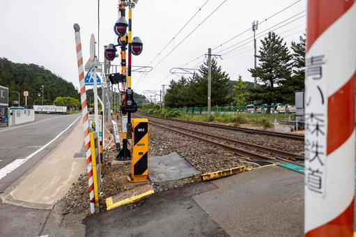 青い森鉄道の踏切と線路 青い森鉄道の踏切と線路 鉄道,青い森鉄道,踏切の写真素材