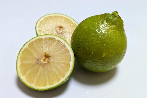 みずみずしいベルガモットの断面_05 ベルガモット,柑橘,柑橘類の写真素材