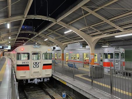 山陽電鉄、山陽姫路駅、ホーム 山陽電鉄,本線,山陽姫路駅の写真素材