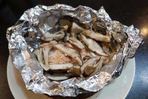 鮭のホイル焼き(アップ) 鮭のホイル焼き(アップ)の写真