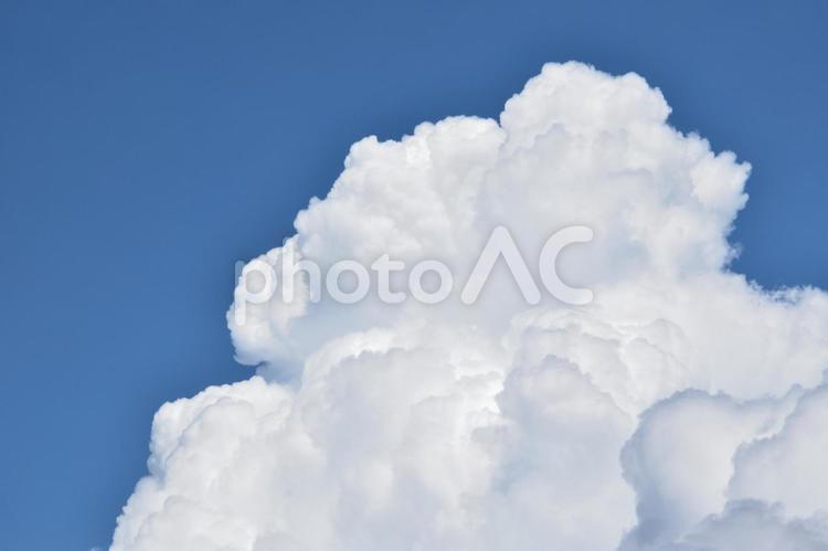 夏イメージ　夏の雲（3） 雲,入道雲,積乱雲の写真素材