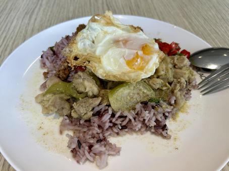 Gapao and green curry in Bangkok, Thailand, JPG