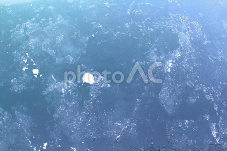 海を漂う氷 青空,流氷,北海道の写真素材