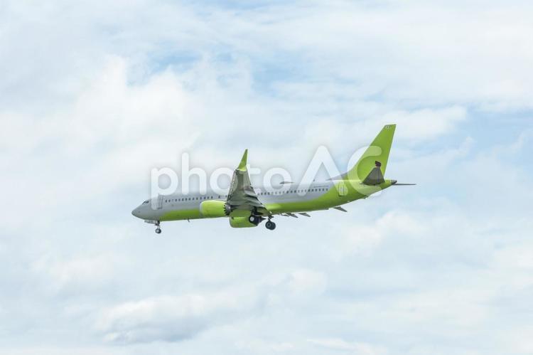 福岡の空を舞う翼たち 飛行機,航空機,旅客機の写真素材